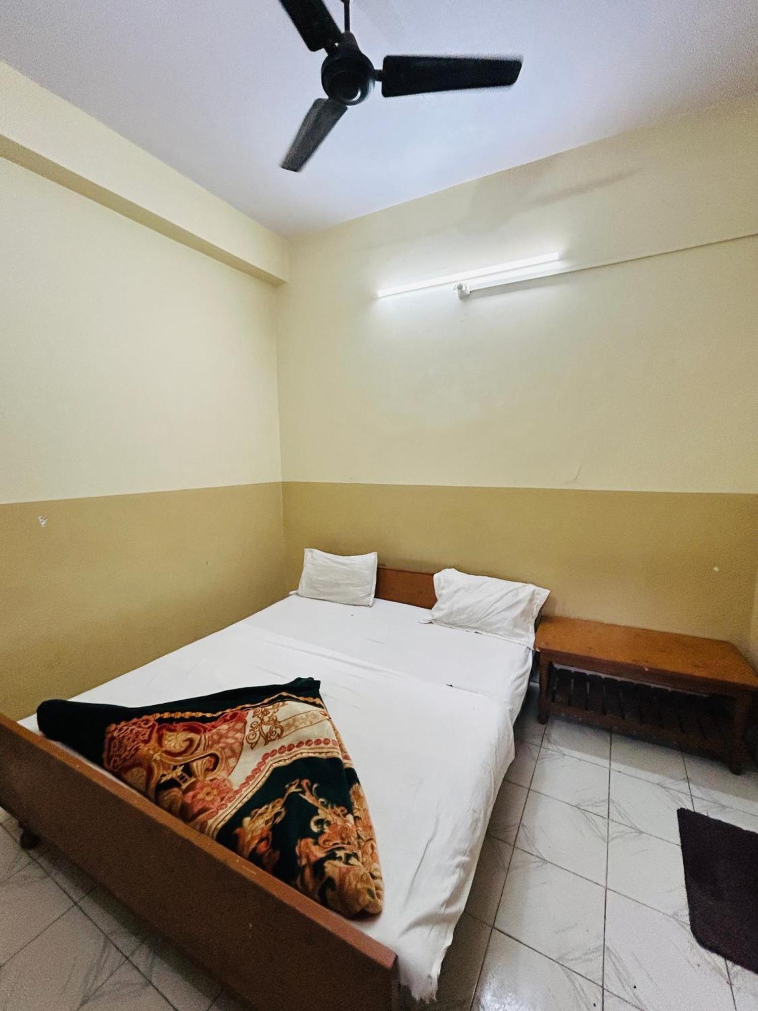 Satsang Lodge Varanasi Ngoại thất bức ảnh