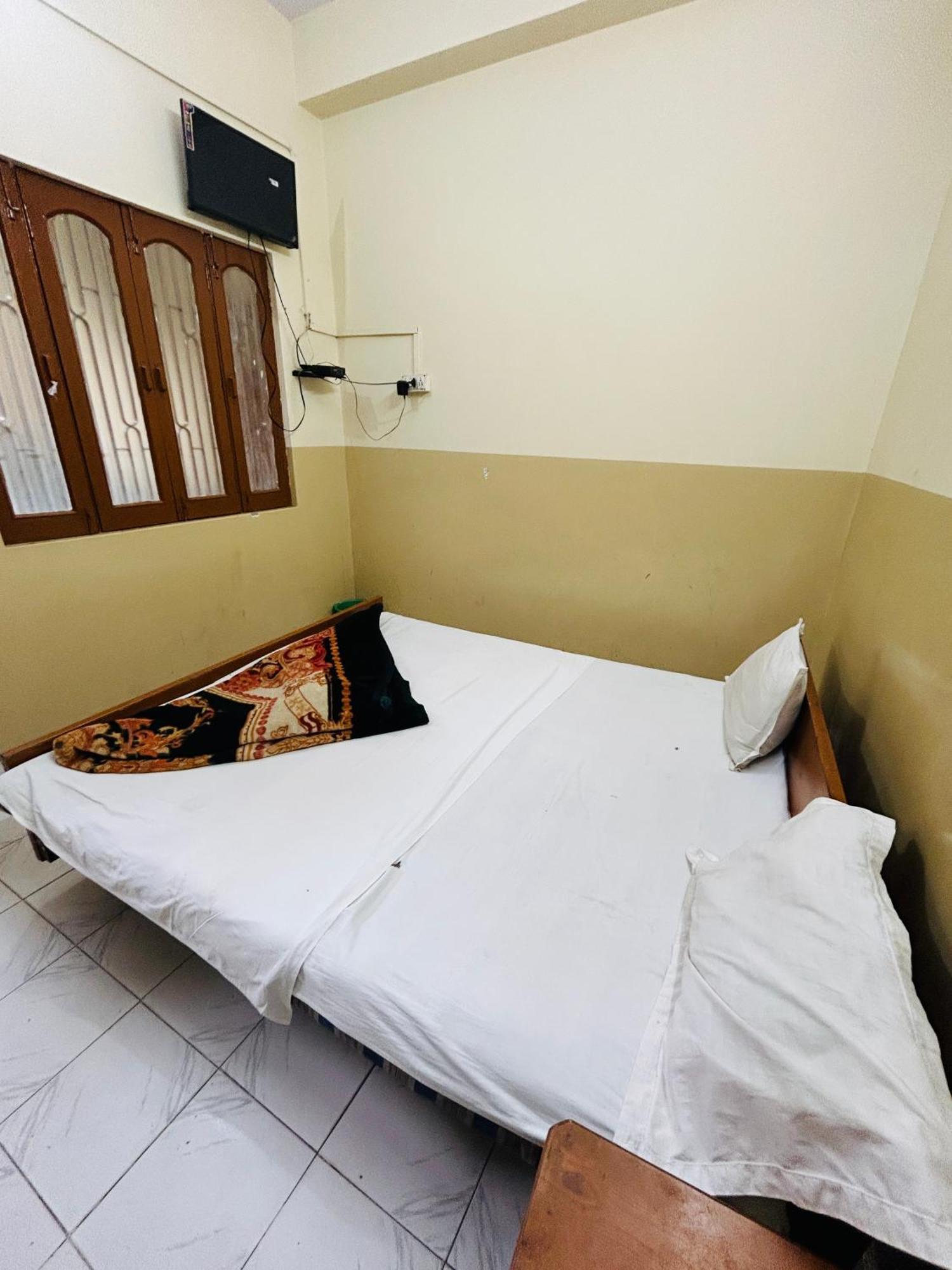 Satsang Lodge Varanasi Ngoại thất bức ảnh