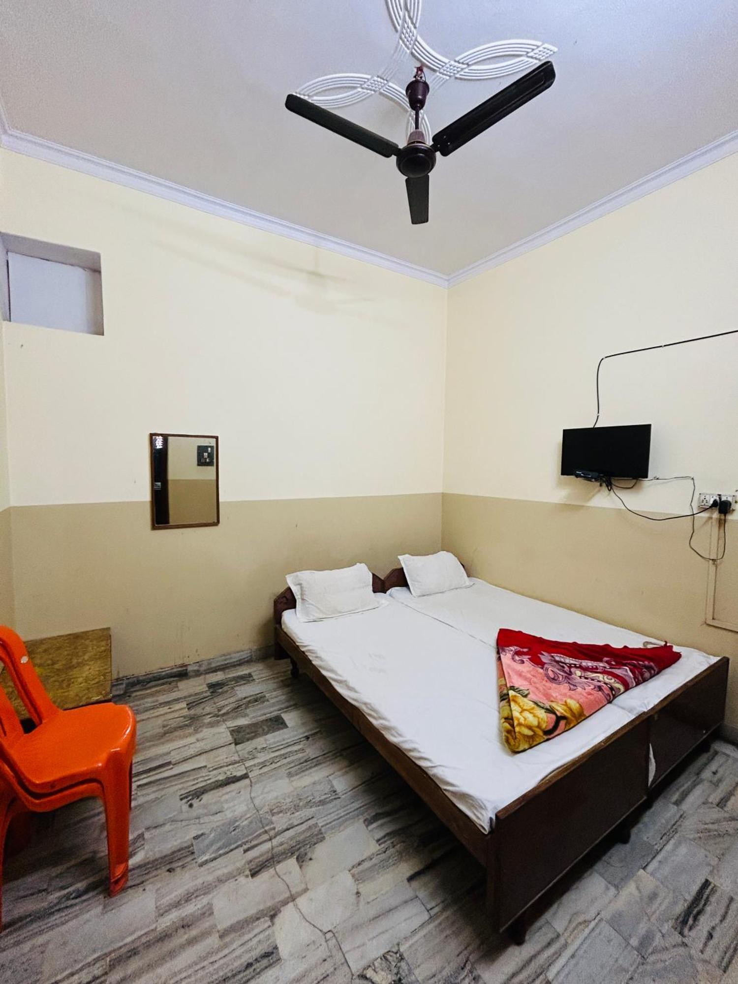Satsang Lodge Varanasi Ngoại thất bức ảnh